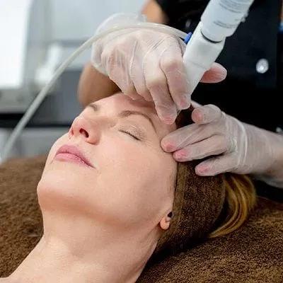 Can Pico Genesis Laser Help Minimize Fine Lines and Wrinkles?
